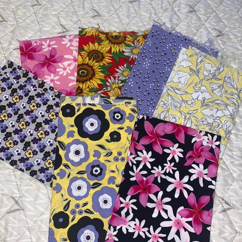Over 2 yards of fabric - Picture 1 of 8
